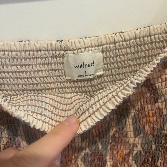 Aritzia Wilfred Saga blouse in wheat/basalt grey. Size S. - Picture 5 of 5